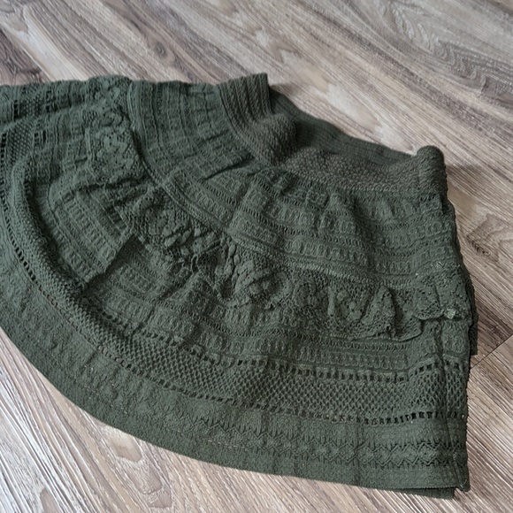 aerie green textured crochet style skirt - Picture 5 of 5